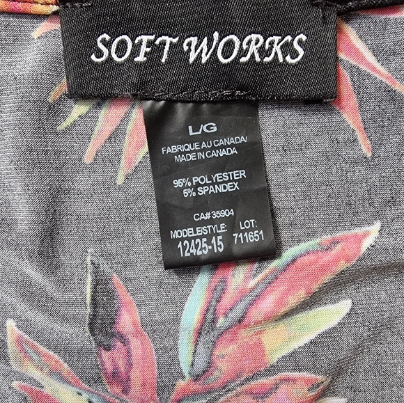 Soft Works Asymmetrical Hem Floral Top - Picture 8 of 8